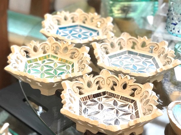 新色入荷】モザイクガラスのトレイ【ヘキサゴン・六角形】モザイク